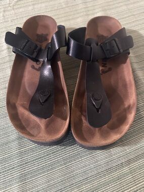 European Black Leather Toe-Post Sandals with Adjustable Buckle,
